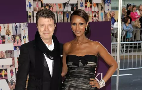 David Bowie şi Iman menţin flacăra vie prin întâlniri