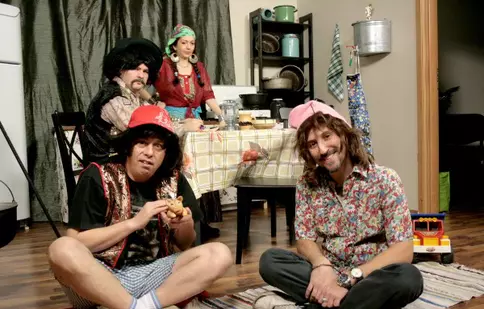 "Poziţia Copilului", în premieră la tv, diseară la "Cronica Cârcotaşilor"