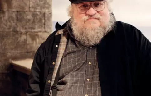 George R.R. Martin își oferă cinematograful pentru „The Interview”
