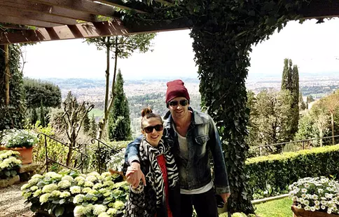 Radu ţine la siluetă, Adela dă iama în îngheţată