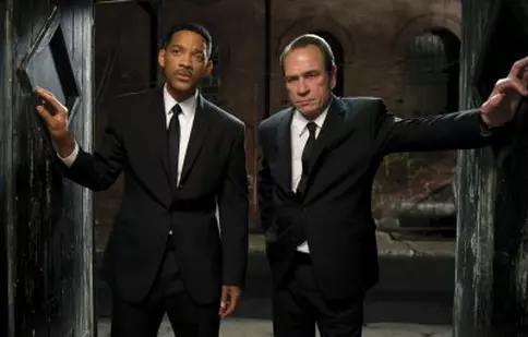 Bărbaţi în negru 3