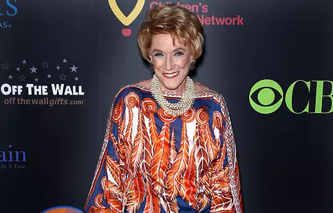 Ce se întâmplă cu Katherine în „Tânăr şi neliniştit”