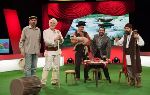 Distractis revine la TVR cu „Dependenţi de comedie”