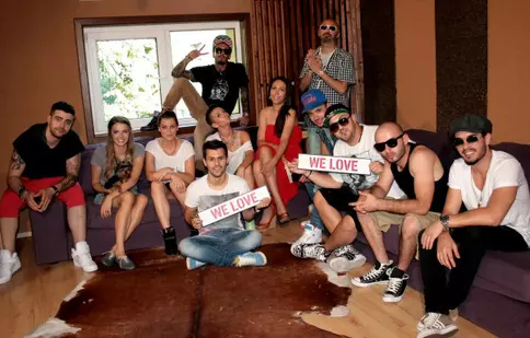 Alex Velea prezintă „O vară tra-la-la”, la Prima TV