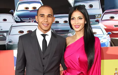 Nicole Scherzinger şi Lewis Hamilton s-au despărţit