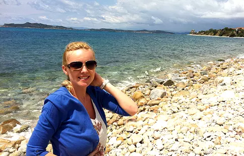 Oana Andoni s-a întors din prima vacanţă cu fiica ei