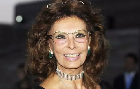Sophia Loren – povestea unei vieţi