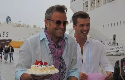 Burlacul îi face o surpriză de proporţii uneia dintre concurente