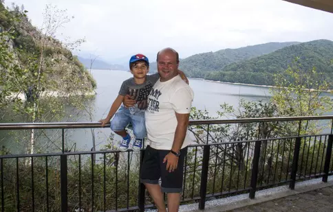 FOTO: Octavian Păscuţ, cârcotaş şi în vacanţă