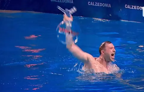 Piticu' a câştigat competiţia "Splash! Vedete la apă"