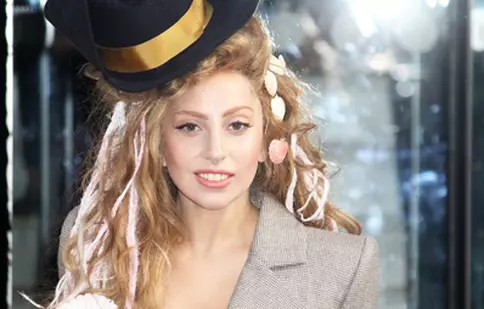 Lady GaGa a fost părăsită de iubit