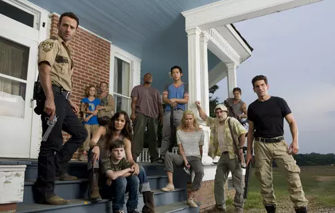 Se face un spin-off la "The Walking Dead"!