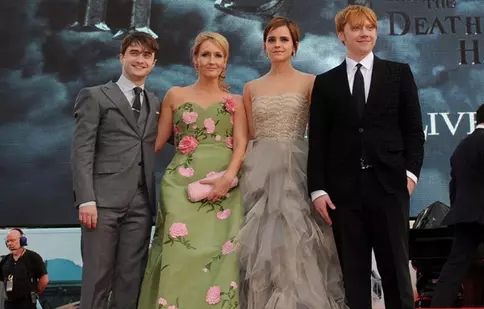 "Harry Potter" va avea un spin-off pe marile ecrane