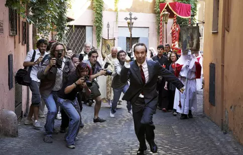 Din dragoste pentru Roma