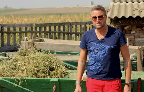 Cătălin Botezatu: „La Ceamurlia de Jos porcii se strigă gucci, gucci”