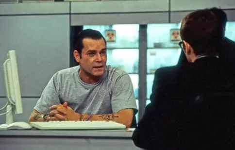 Condamnaţi să ucidă