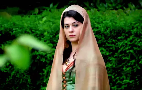 Filiz Ahmet, Nigar din “Suleyman Magnificul”, vrea să vadă România