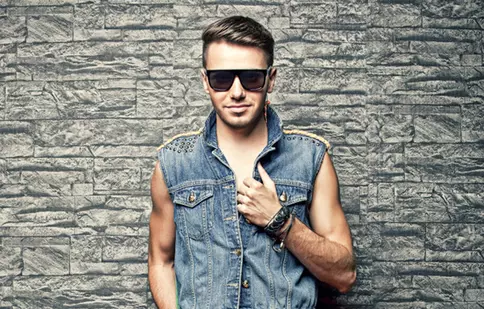 I-KON lansează, astăzi, un single hipnotizant