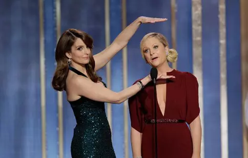 Tina Fey şi Amy Poehler vor prezenta Globurile de Aur în 2014 şi 2015