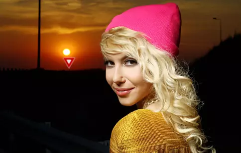 Sore a lansat clipul piesei “Bad Boy is Back”