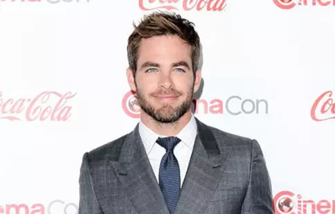 Chris Pine: “Mama a crescut un gentleman”