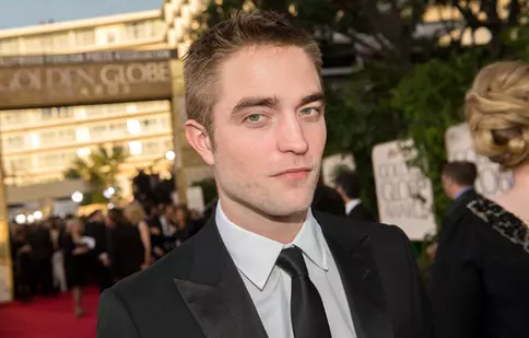 Robert Pattinson o duce pe iubita lui într-o escapadă în Hawaii