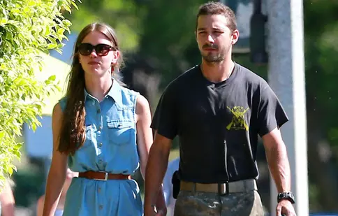 Shia LaBeouf se iubeşte cu Mia Goth, colega din „Nymphomaniac”
