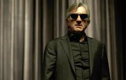 Dincolo de întuneric