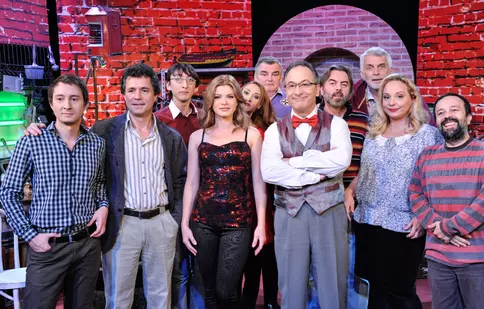 Ce se întâmplă diseară în “Distractis Show – Distilat de comedie” 