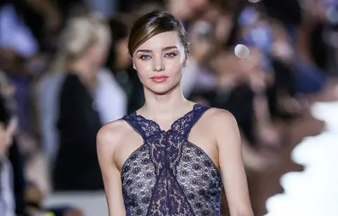 Miranda Kerr s-a cuplat cu un miliardar australian