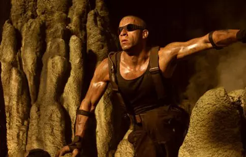 Filmul „Riddick: Bătălia începe” (2004)