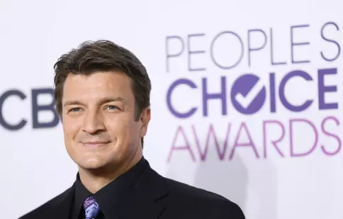 Nathan Fillion ţine cu dinţii de „Castle”