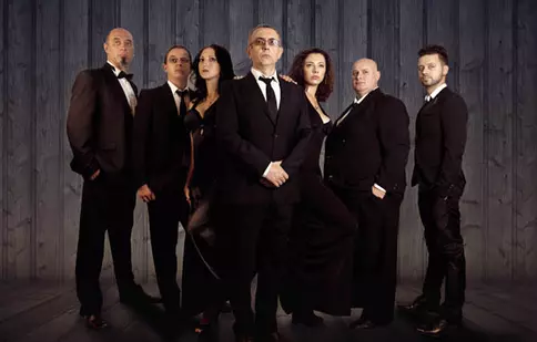 Cum sărbătoreşte trupa Taxi 15 ani de activitate