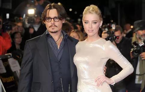 Amber Heard este furioasă că Johnny Depp blochează divorțul