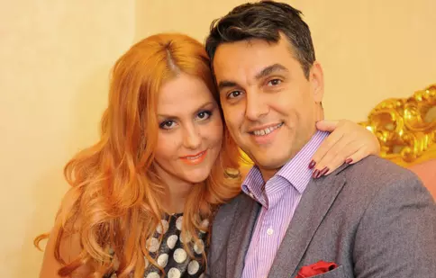 Oana Turcu şi Cristi Brancu prezintă “Stars Awards”