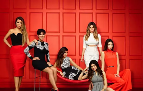 Duminică, sezonul 9 al show-ului „Keeping Up with the Kardashians” se termină la E!