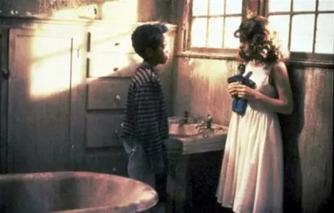 Oamenii de sub scară