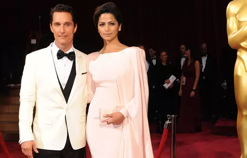 Fashion Police| Postul E! stă cu ochii pe ţinutele de la Gala Oscar 2014