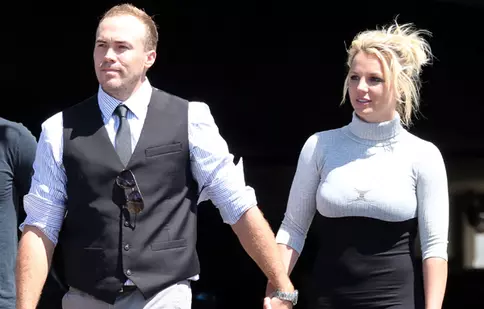 Britney Spears se pregăteşte de nuntă?