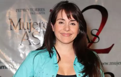 Karyme Lozano trebuie să aleagă între căsnicie şi carieră