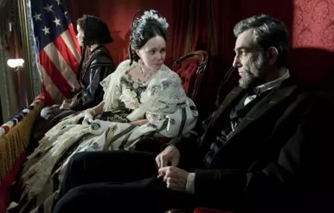Recomandarea TVmania pentru seara de vineri, 2 martie: „Lincoln”, cu Daniel Day-Lewis