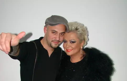 Monica Anghel a lansat piesa “Tic-Tac”, compusă de fratele ei