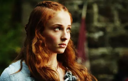 Sansa Stark se face fată rea în sezonul 4 din “Urzeala tronurilor”
