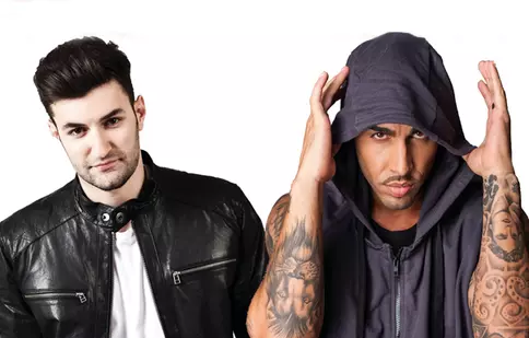 Smiley şi Alex Velea joacă împreună în comedia “Selfie”