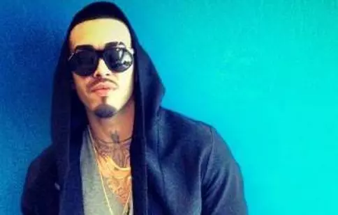 Alex Velea a lansat clipul piesei “Din vina ta” 