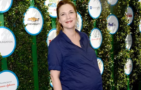 Drew Barrymore a născut o fetiță