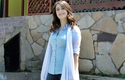 Hazal Kaya (“Feriha”): “În Europa şi în America toţi îmi spun Leyla”