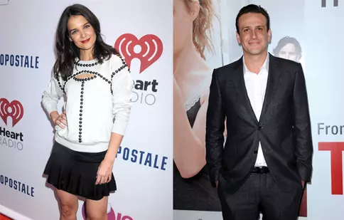 Katie Holmes şi Jason Segel formează un cuplu?