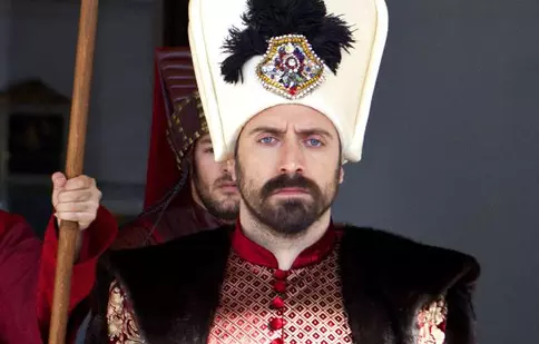 Sultanul Suleyman desemnează succesorul tronului