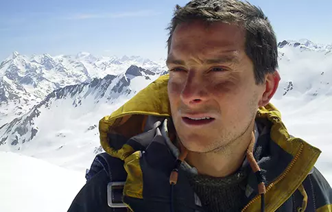 Bear Grylls se întoarce pe Everest pentru Discovery